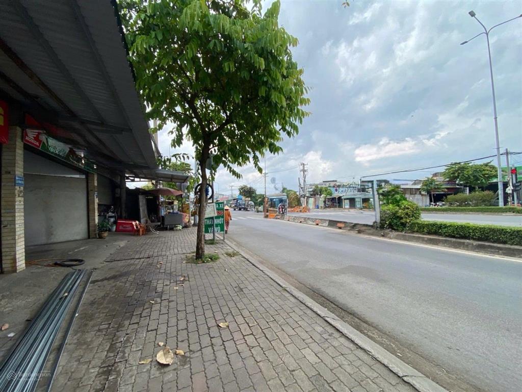Ngộp bank nhà xưởng mặt tiền đường hà huy giáp, phường thạnh lộc, q12, dt 360m2 (12mx30m) giá 19 tỷ