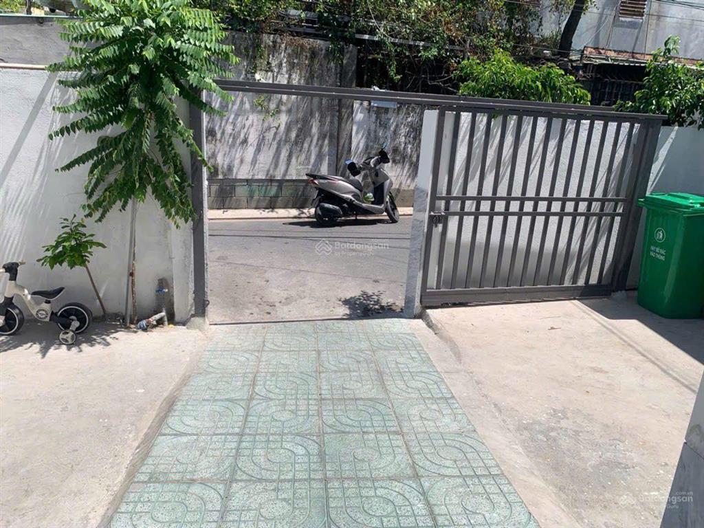 Dãy trọ 2 tầng đường thạnh xuân 21 phường thạnh xuân q12, dt 256m (9*29) hẻm 6m dòng tiền