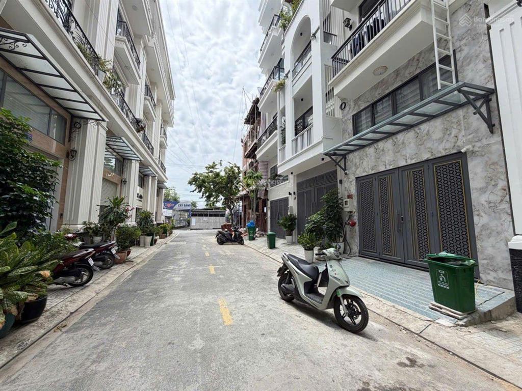 Căn hộ dịch vụ 6 tầng đường vườn lài phường an phú đông q12, dt 58m2 hẻm 8m dòng tiền giá 9,4tỷ