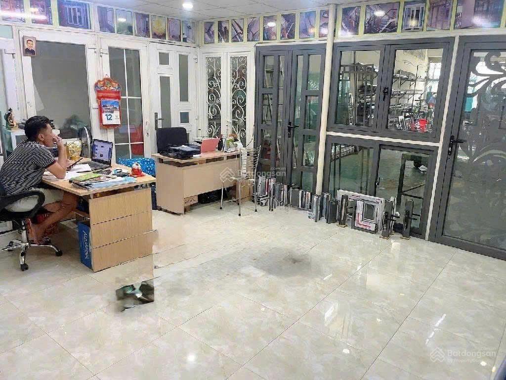 Nhà xưởng 2 tầng đường quốc lộ 1a, phường thạnh xuân, quận 12, dt 175m2 (8mx32m), hẻm ôtô giá 8,7tỷ