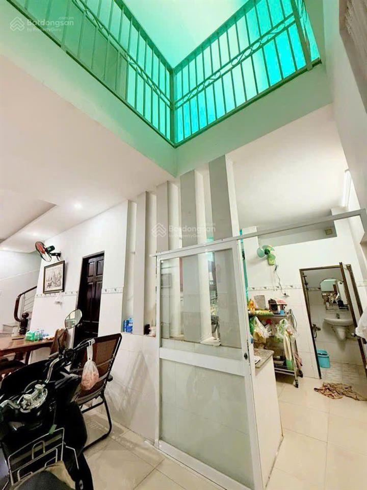 Bán nhà 3 tầng mặt tiền đường tân thới nhất 01, phường tân thới nhất, q12, dt 136m2 (8,6mx16m)