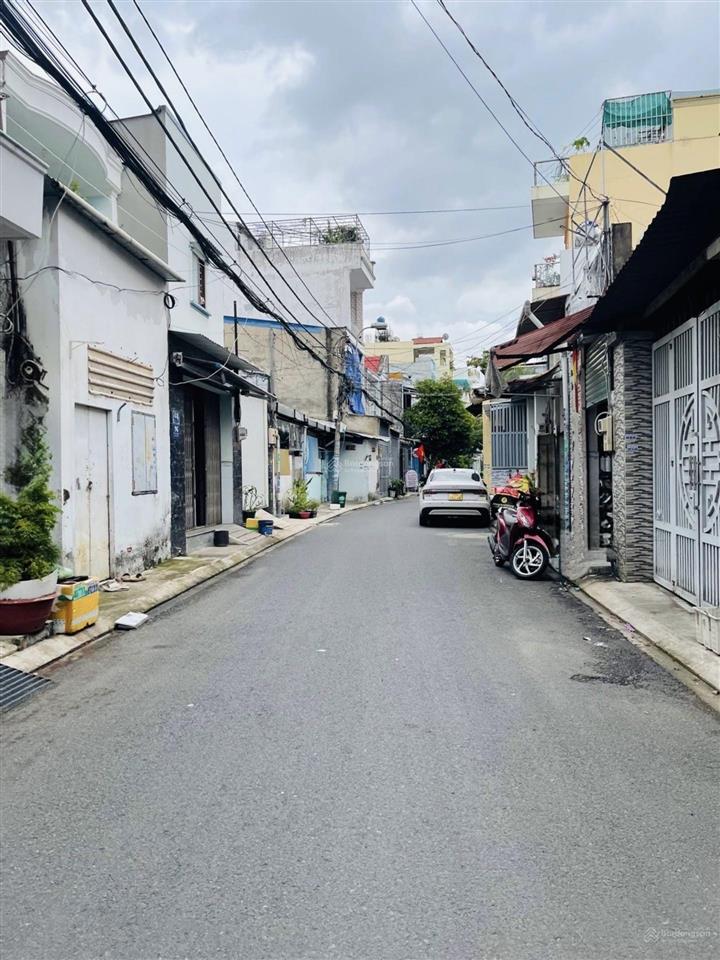 Nhà 2 tầng đường hà chương, phường trung mỹ tây, quận 12, dt 85m2 (5mx17m) hẻm 6m giá 6,1 tỷ