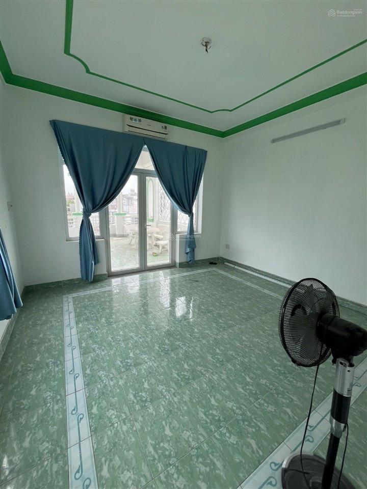 Nhà 3 tầng mặt tiền đường hà bổng, phường trung mỹ tây, quận 12, dt 86m2 (4,5mx19m) giá 10,5tỷ