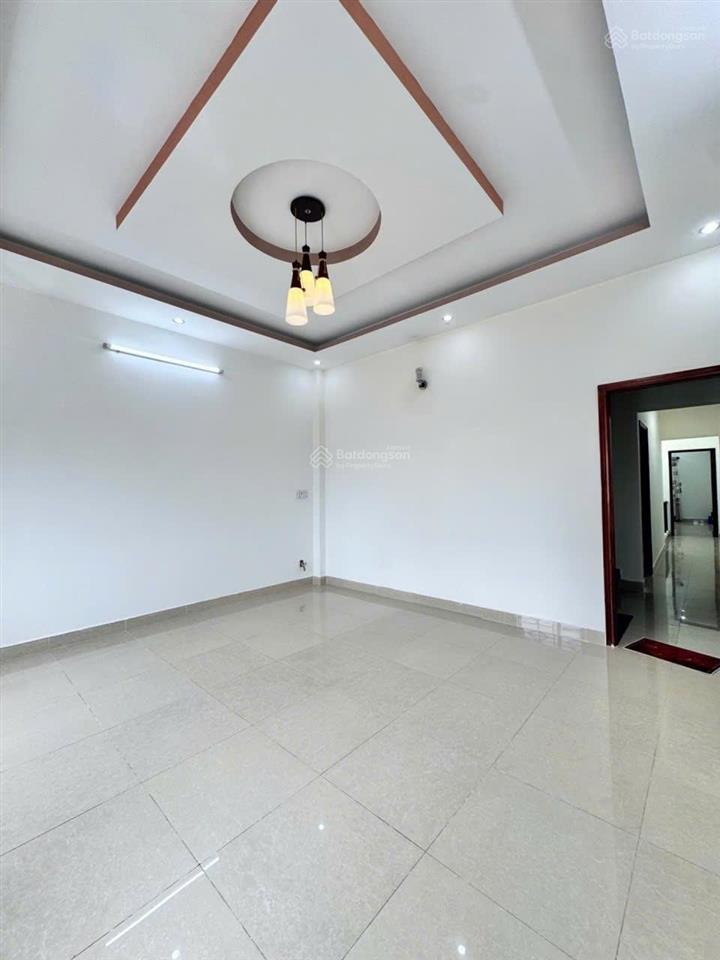 Nhà 3 tầng mặt tiền đường thạnh lộc 16 phường thạnh lộc q12, dt 126m² (5*25) đường 10m giá 8,5tỷ