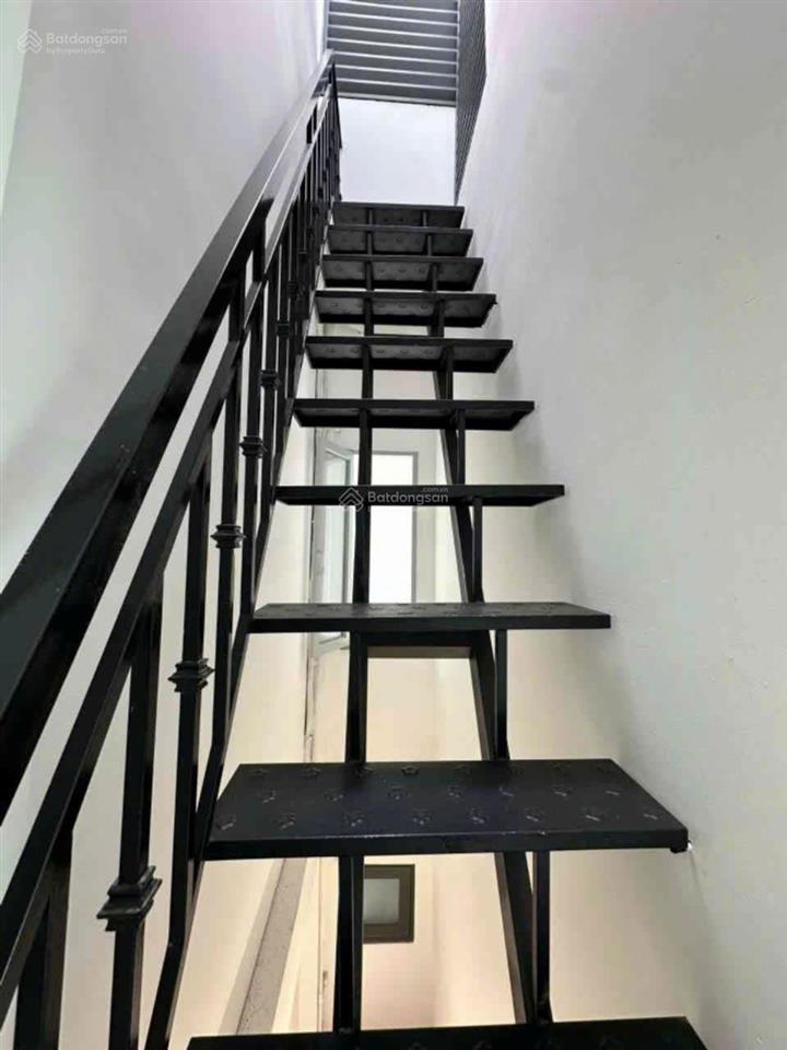 Nhà 2 tầng đường quốc lộ 1a phường an phú đông q12, dt 117m² hẻm 6m giá 6,5tỷ.