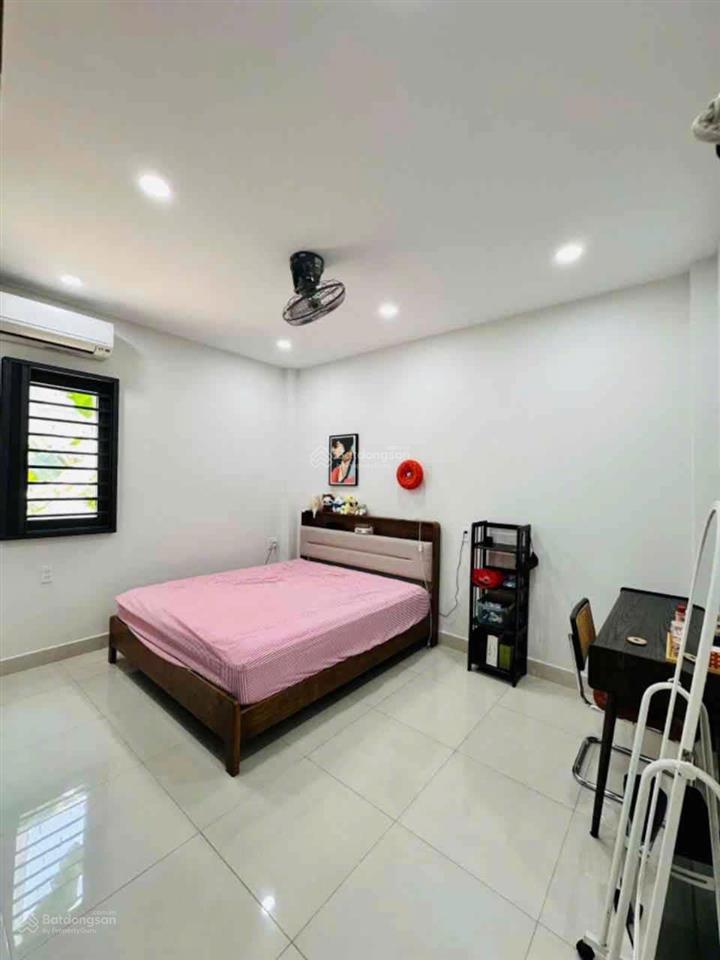 Nhà 2 tầng đường quốc lộ 1a phường an phú đông q12, dt 117m² hẻm 6m giá 6,5tỷ.