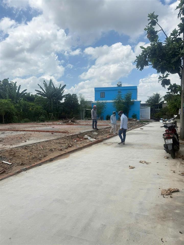 Ngộp cần bán gấp lô đất 1 sẹc đường dương công khi. giá 2,6 tỷ, thương lượng
