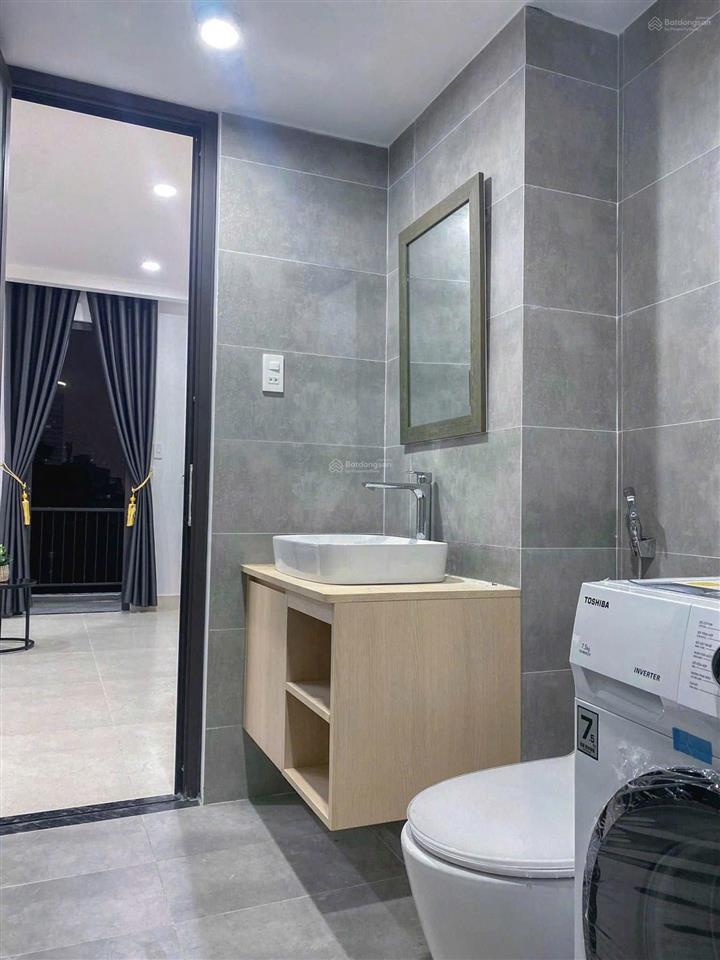 Studio ban công luxury tone trắng xám, giá rẻ, đi bộ ra quận 1, cầu thị nghè. gần quận 2, metro.