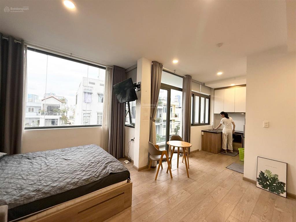 Studio ban công siêu thoáng đẹp, giá rẻ giáp quận 1, đi bộ ra cầu thị nghè. tiện đi quận 2, metro.