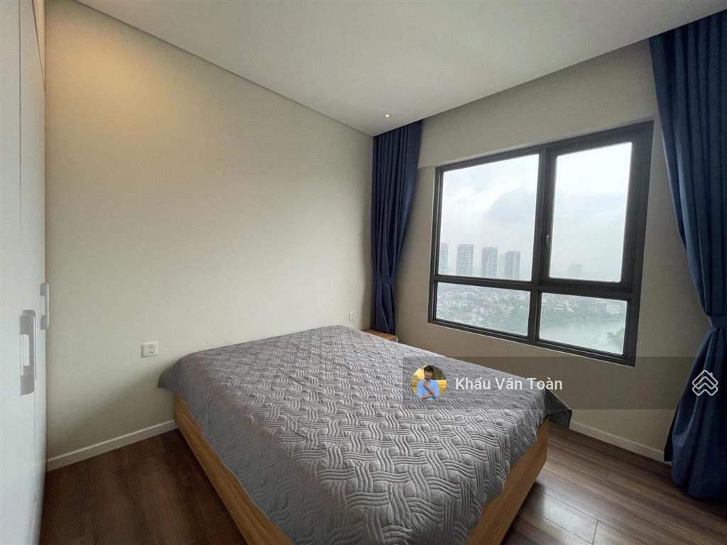 Cho thuê 3 phòng ngủ giá rẻ tại đảo kim cương  diamond island. view ngắm pháo hoa, nội thất mới.