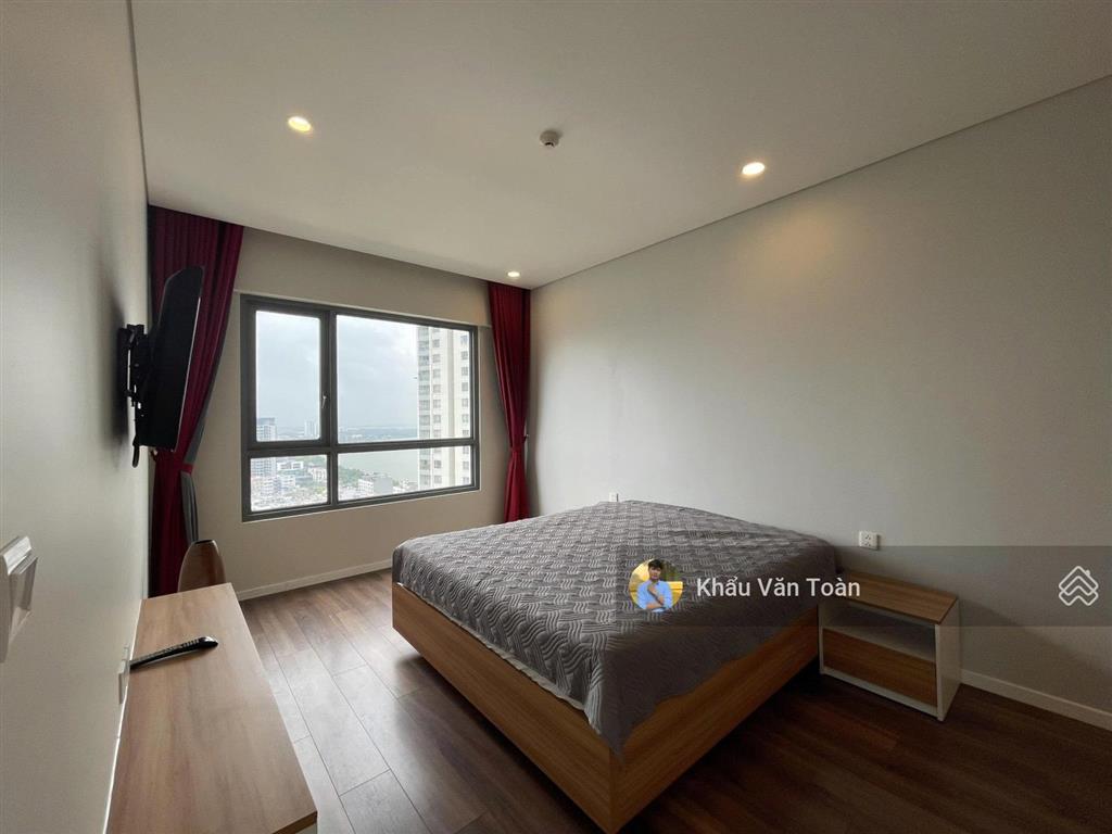 Cho thuê 3 phòng ngủ giá rẻ tại đảo kim cương  diamond island. view ngắm pháo hoa, nội thất mới.
