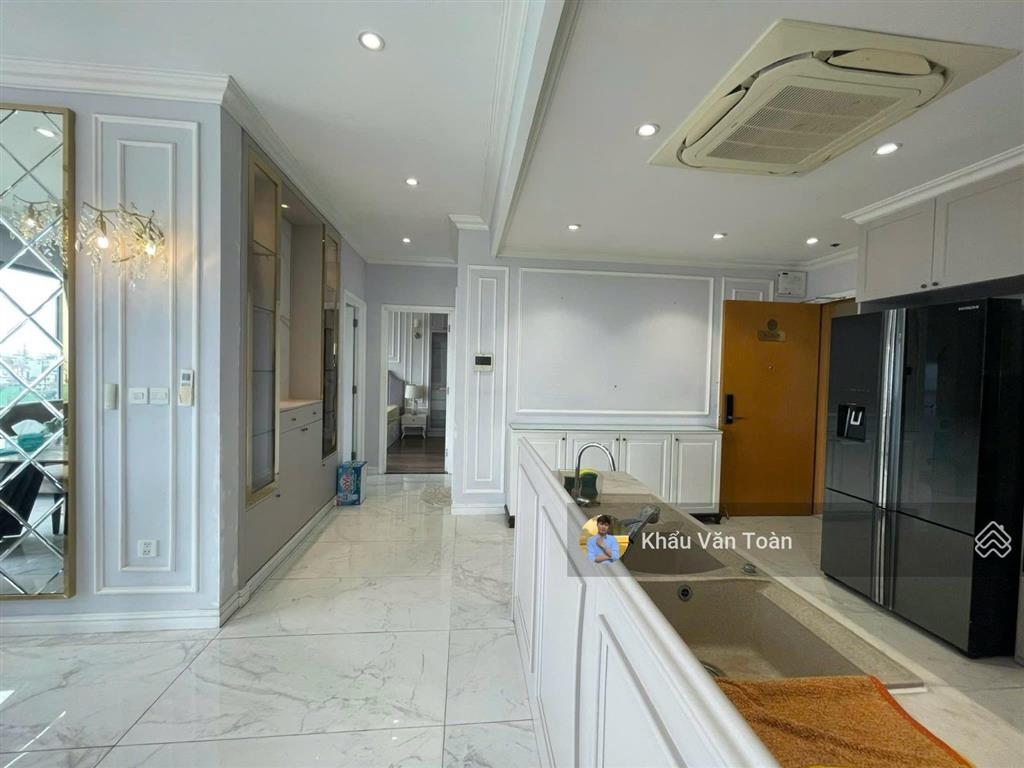Cho thuê chung cư cao cấp 3pn giá siêu rẻ, diện tích 117m2, view sông sg siêu đẹp. full nội thất.