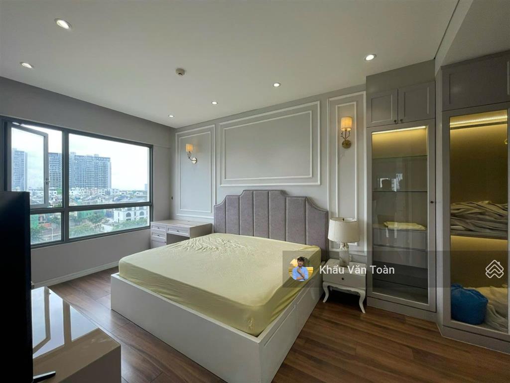 Cho thuê chung cư cao cấp 3pn giá siêu rẻ, diện tích 117m2, view sông sg siêu đẹp. full nội thất.