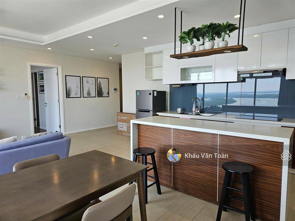 Chung cư cao cấp 3pn giá siêu rẻ,rộng 120m2 đảo kim cương. view sông sg siêu đẹp. nội thất mới 100%