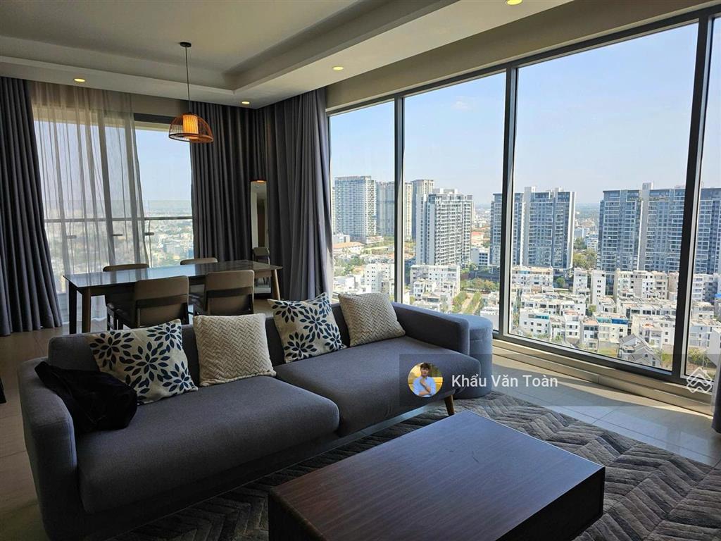 Chung cư cao cấp 3pn giá siêu rẻ,rộng 120m2 đảo kim cương. view sông sg siêu đẹp. nội thất mới 100%