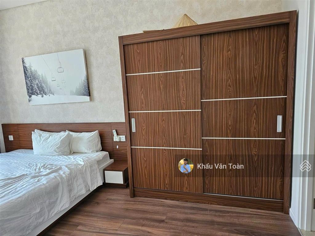Chung cư cao cấp 3pn giá siêu rẻ,rộng 120m2 đảo kim cương. view sông sg siêu đẹp. nội thất mới 100%