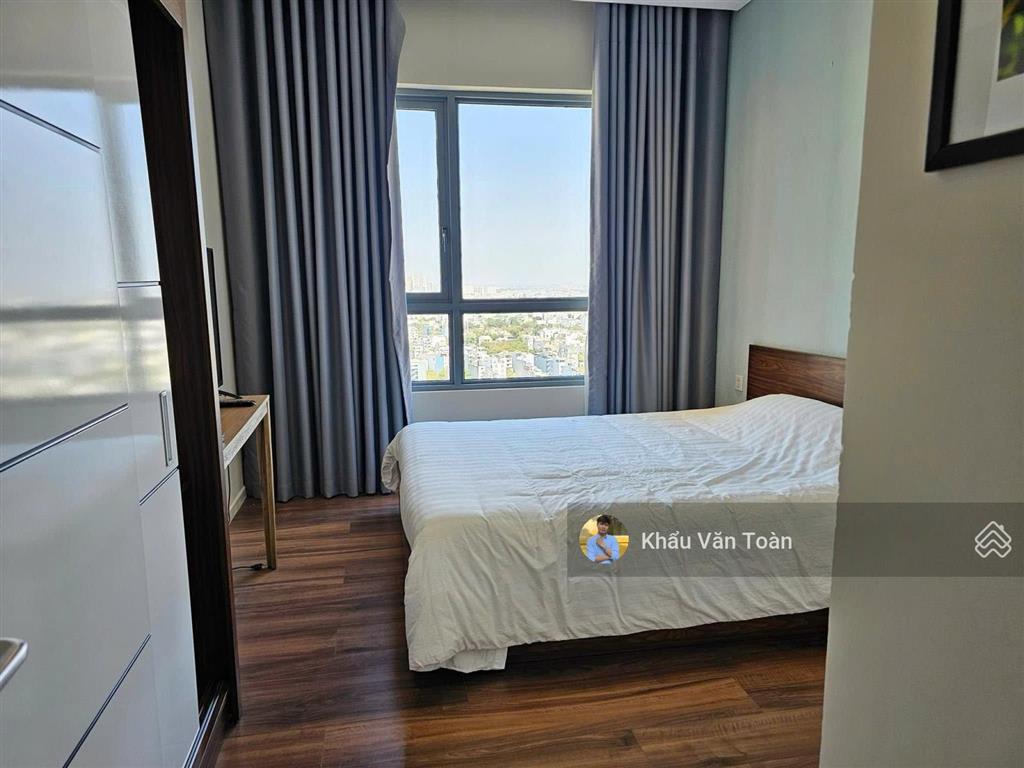 Chung cư cao cấp 3pn giá siêu rẻ,rộng 120m2 đảo kim cương. view sông sg siêu đẹp. nội thất mới 100%