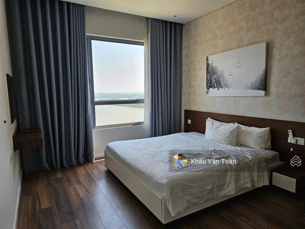 Chung cư cao cấp 3pn giá siêu rẻ,rộng 120m2 đảo kim cương. view sông sg siêu đẹp. nội thất mới 100%