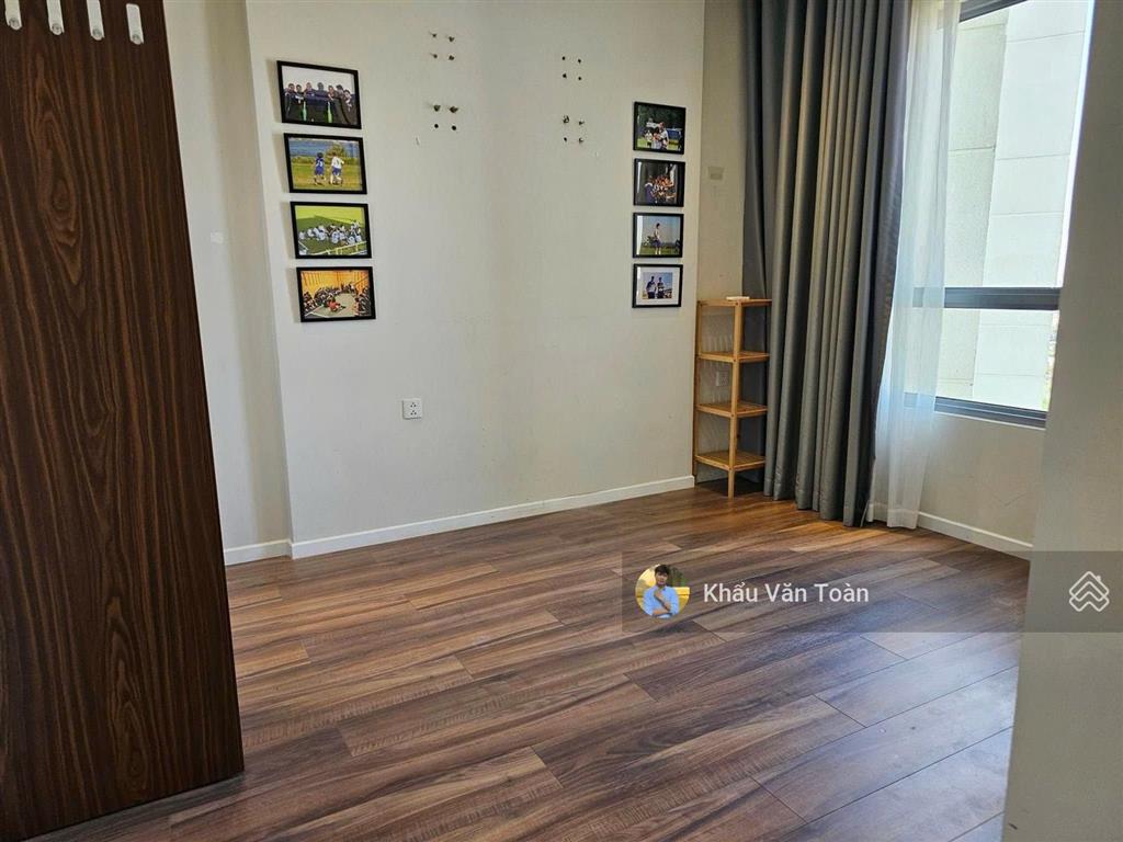 Chung cư cao cấp 3pn giá siêu rẻ,rộng 120m2 đảo kim cương. view sông sg siêu đẹp. nội thất mới 100%
