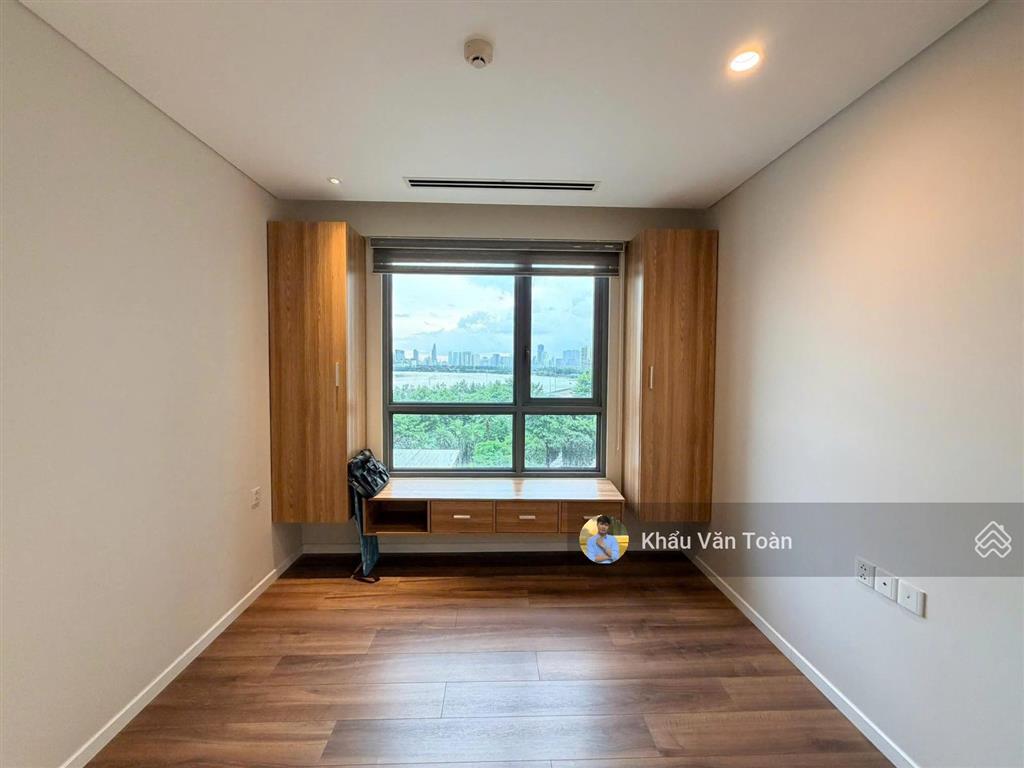 Căn hộ cao cấp 3 phòng ngủ. view cực đẹp, trực diện sông sài gòn & ngắm pháo hoa quận 1 cực đẹp.