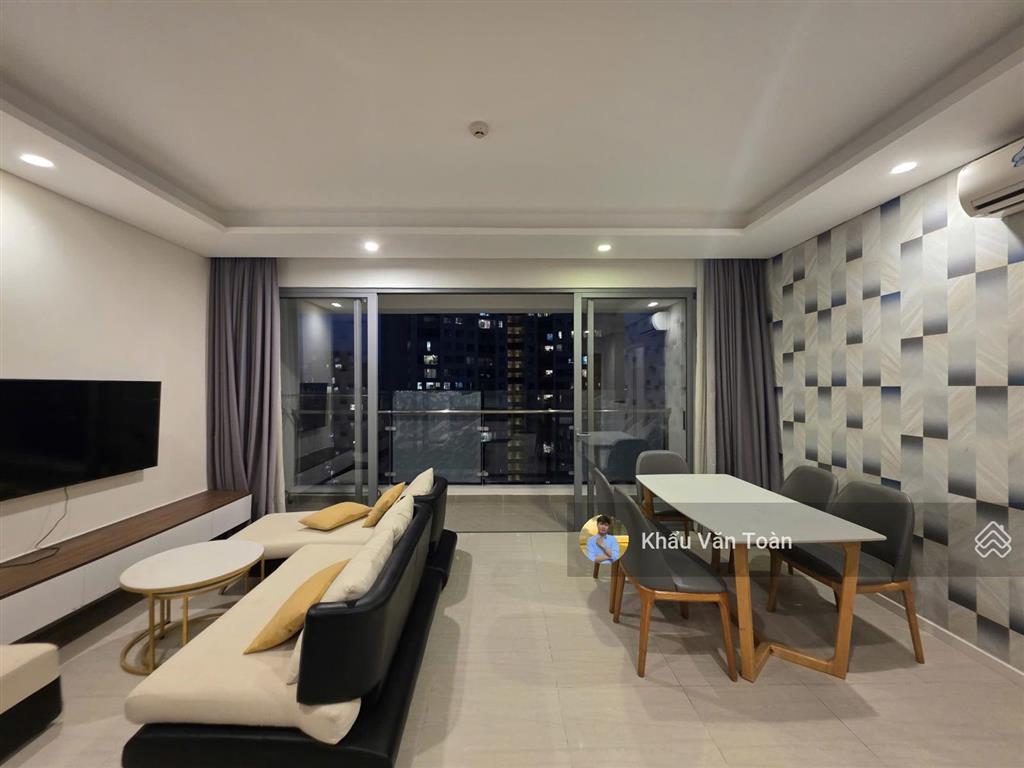 Căn hộ cao cấp 2 phòng ngủ | giá siêu rẻ |nội thất mới. view sông & hồ bơi cực chill, tầng cao đẹp.