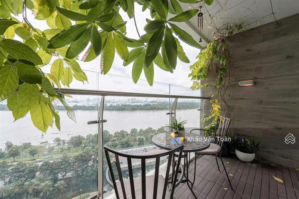 Căn hộ cao cấp | nội thất nhật bản | view trực diện sông sài gòn  ngắm pháo hoa quận 1 cực đẹp.