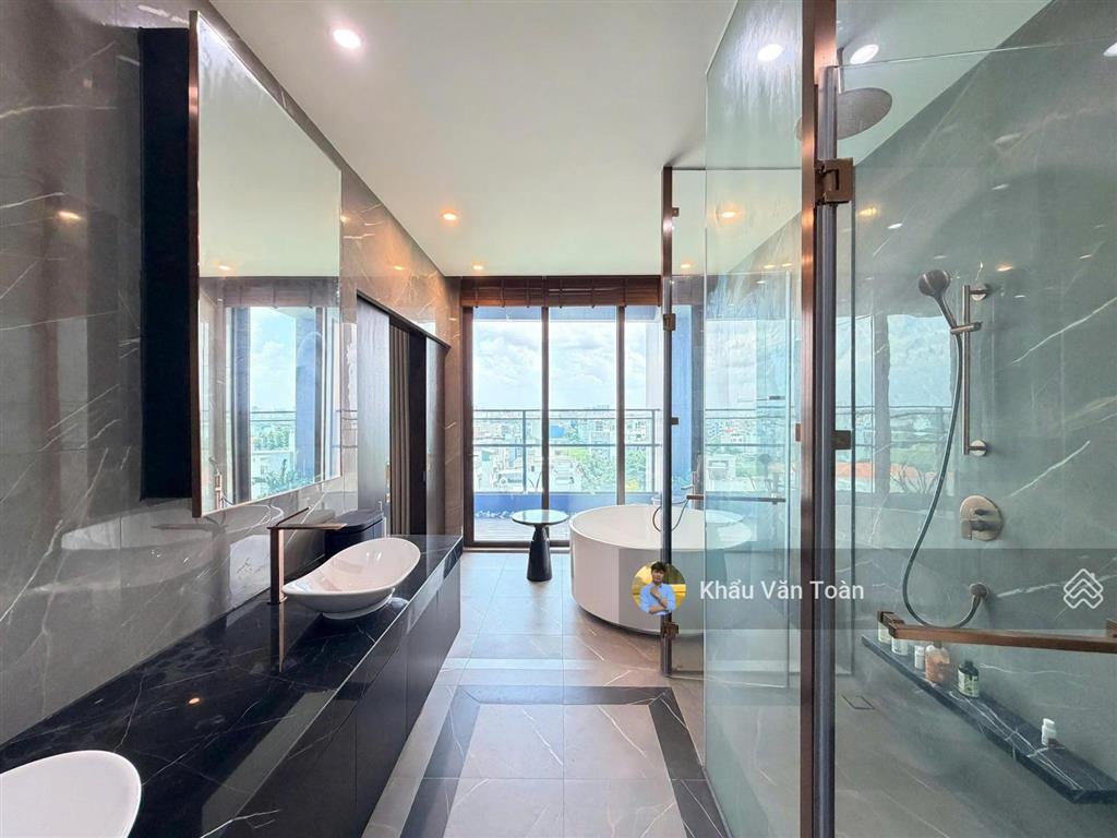 Bán căn hộ 4 phòng ngủ define diện tích lớn 325m, có hồ bơi riêng, sân vườn rộng, giá tốt 43.2 tỷ