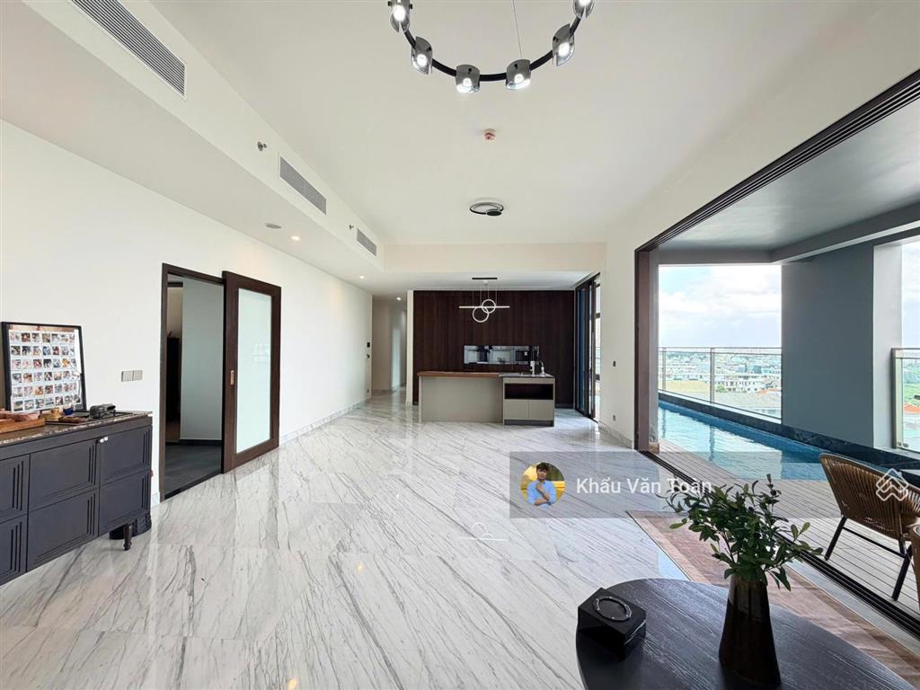 Bán căn hộ 4 phòng ngủ define diện tích lớn 325m, có hồ bơi riêng, sân vườn rộng, giá tốt 43.2 tỷ