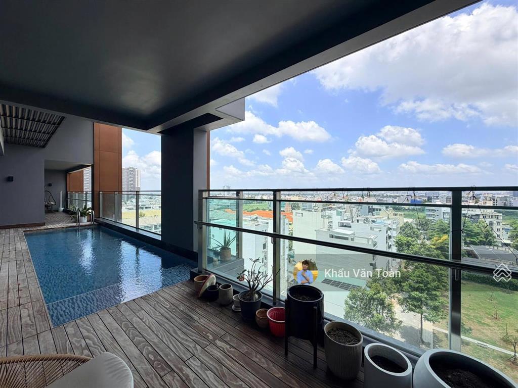 Bán căn hộ 4 phòng ngủ define diện tích lớn 325m, có hồ bơi riêng, sân vườn rộng, giá tốt 43.2 tỷ