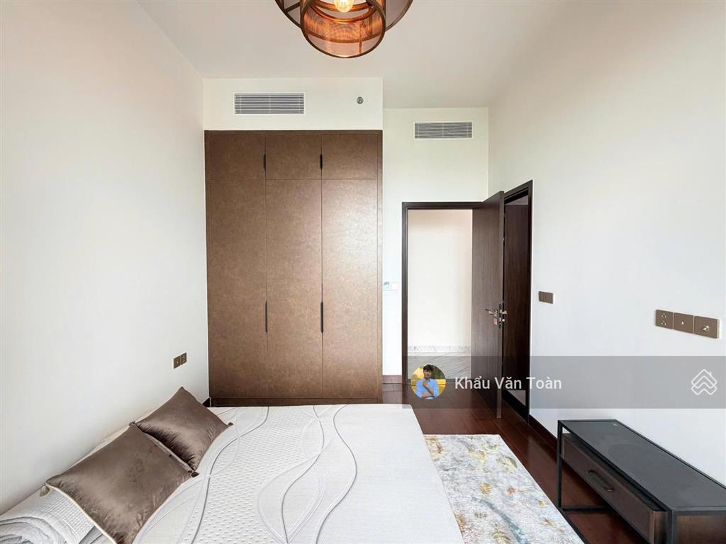 Bán căn hộ 4 phòng ngủ define diện tích lớn 325m, có hồ bơi riêng, sân vườn rộng, giá tốt 43.2 tỷ