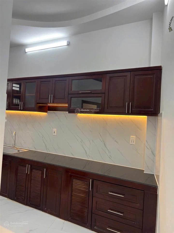 Nhà đẹp 5 tầng vào ở ngay, đường xe hơi vào nhà, đường nguyễn tiểu la, trung tâm quận 10, nhỉnh 7tỷ