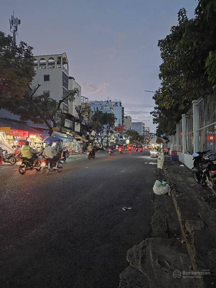 Bán nhanh nhà 4 tầng, mặt tiền đường bà hạt, quận 10, 40m2, hai mặt tiền, nhỉnh 14tỷ5, lv chính chủ