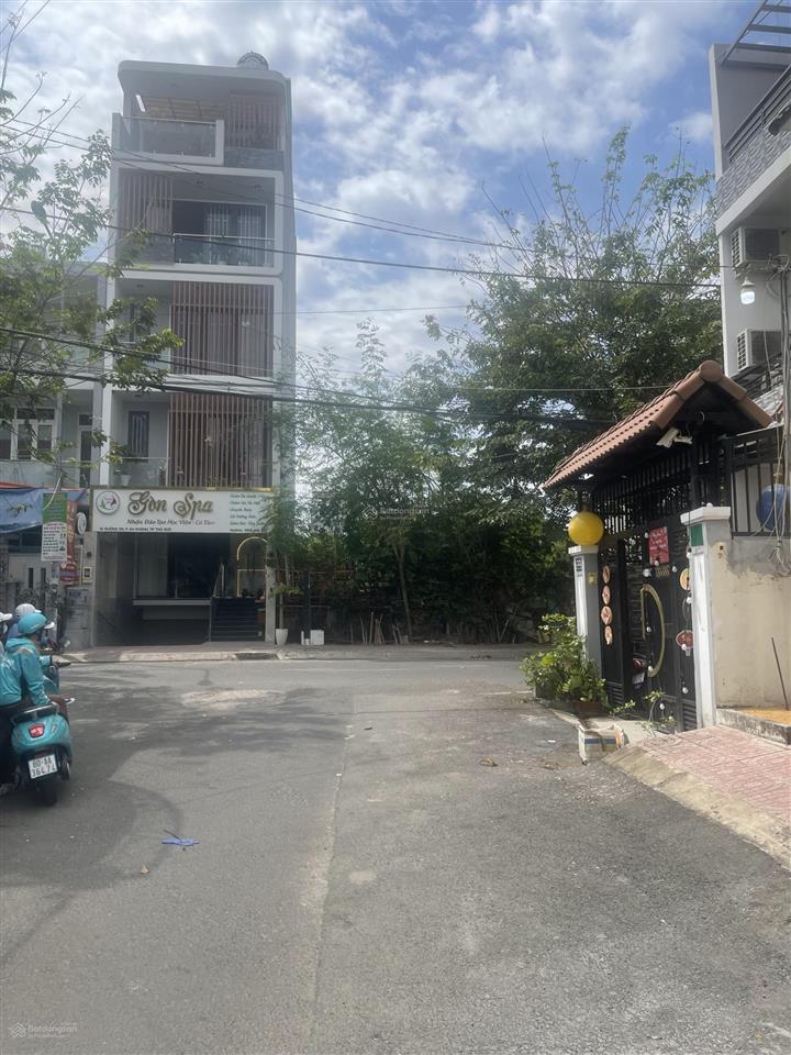 Nhà hai mặt tiền 5x20m, đường xe hơi phạm văn đồng, phường linh xuân, thủ đức, nhỉnh 5tỷ3