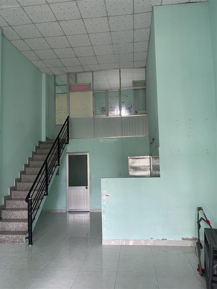 Nhà hai mặt tiền 5x20m, đường xe hơi phạm văn đồng, phường linh xuân, thủ đức, nhỉnh 5tỷ3