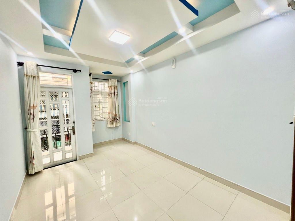 Nhà 3 tầng mặt tiền kinh doanh đường nhật tảo, nguyễn tri phương, quận 10, 33m2, 9.19 tỷ