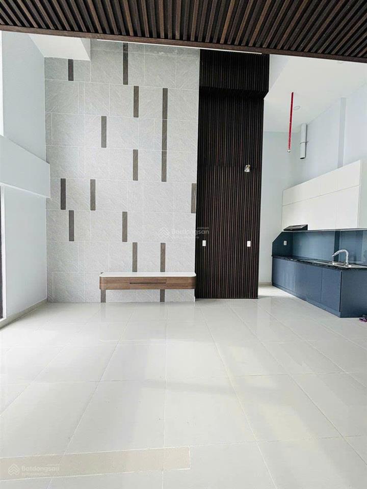 Cho thuê căn góc duplex citi esto 3pn2wc, nội thất đẹp, thoáng mát giá 10tr ở liền