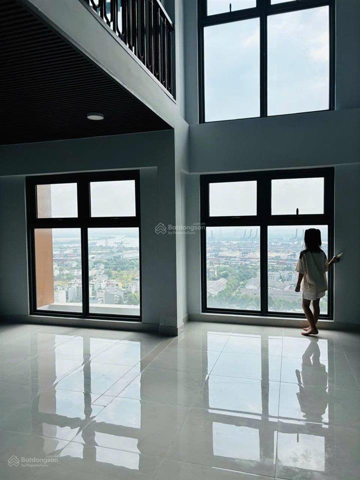 Cho thuê căn góc duplex citi esto 3pn2wc, nội thất đẹp, thoáng mát giá 10tr ở liền
