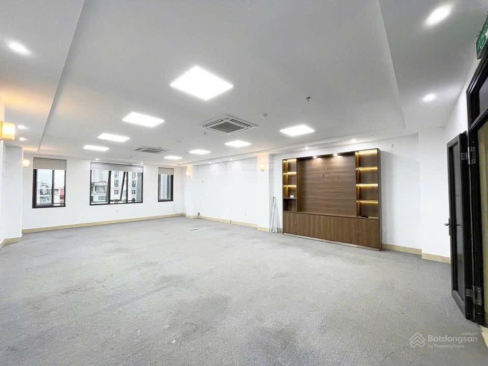 Cho thuê văn phòng trung tâm quận thanh xuân 208 thượng đình. 90m2 giá 15 triệu/tháng.