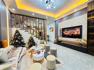 Bán nhà phố ngọc lâm  mặt tiền 5m rộng rãi  full nội thất  giá tốt