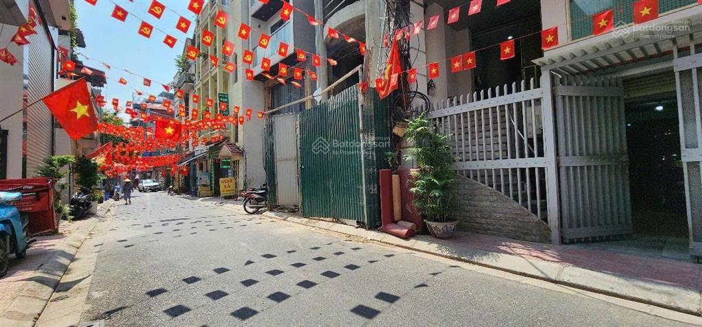 Siêu phẩm dòng tiền nhà ngọc lâm  gà đẻ trứng vàng  10 tầng thang máy  doanh thu 1.2 tỷ/năm