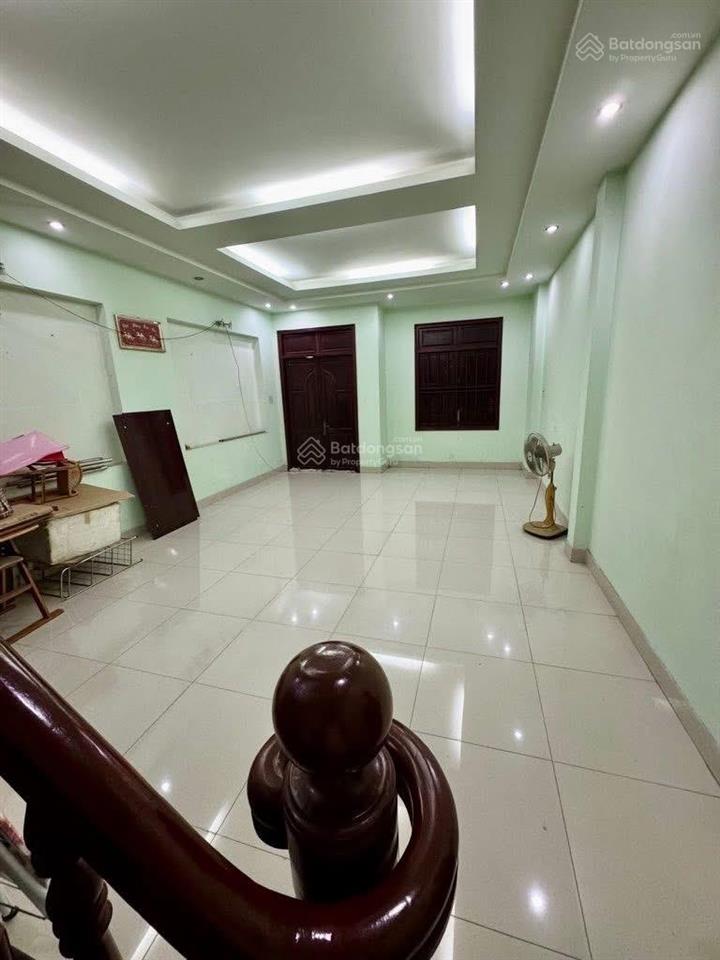 Bán nhà trường thọ , gần mettro  ngay trung tâm thủ đức  76m2  xe ngủ trong  hẻm nhựa 6m