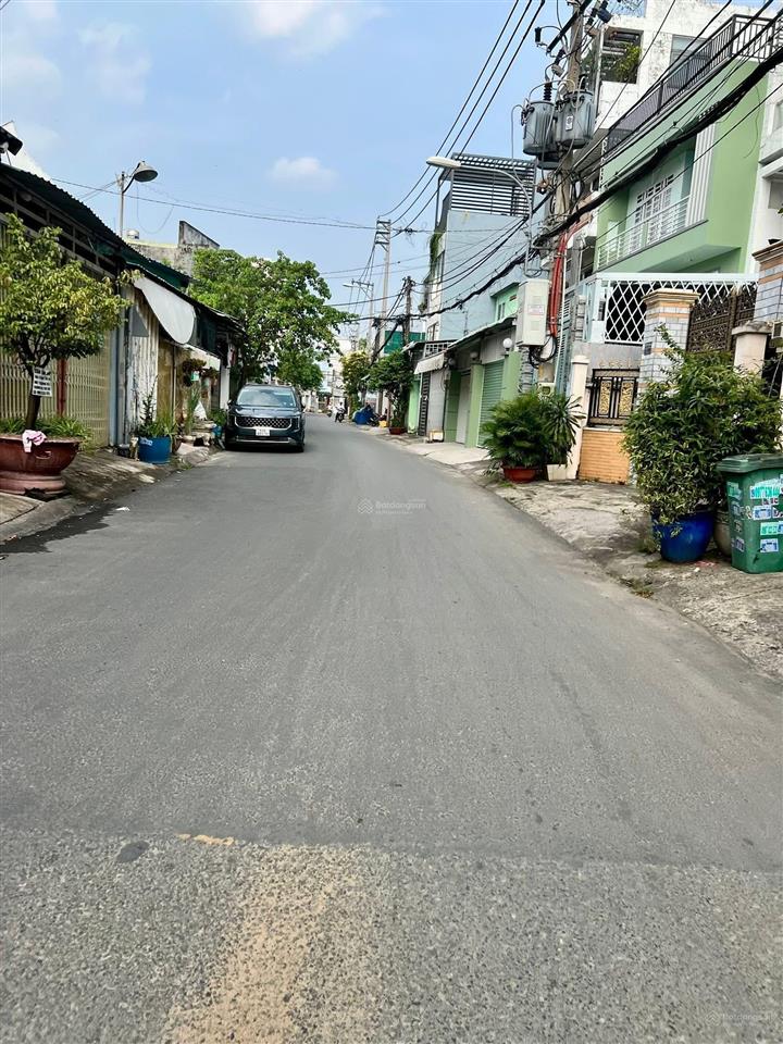 Bán nhà trường thọ , gần mettro  ngay trung tâm thủ đức  76m2  xe ngủ trong  hẻm nhựa 6m