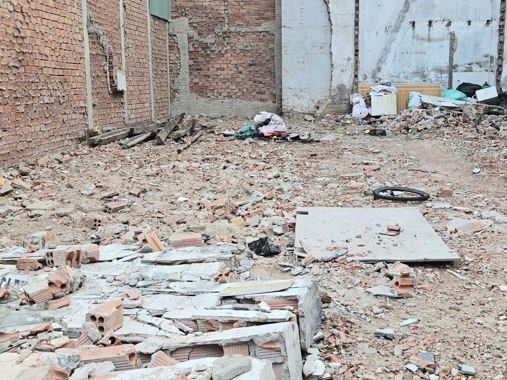 Bán đất hẻm oto quay đầu  lô góc  hiếm có ngay chợ đêm man thiện  q9  154 m2  ngang 12m