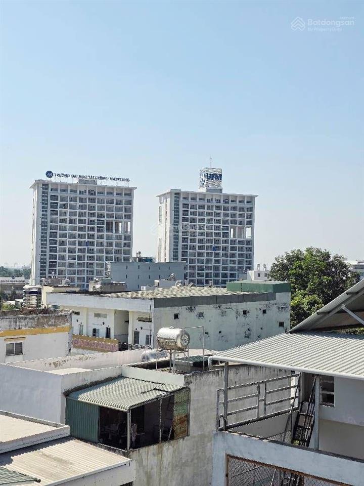 Bán nhà mới 5 tầng , hxh quay đầu  oto ngủ trong nhà  ngay đh tc hải quan  lã xuân oai  q9