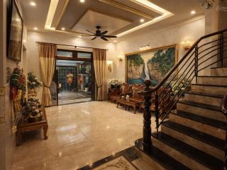 Nhà đẹp full công năng  160m2 ngay tt q9  3 tầng  hoàn công đầy đủ