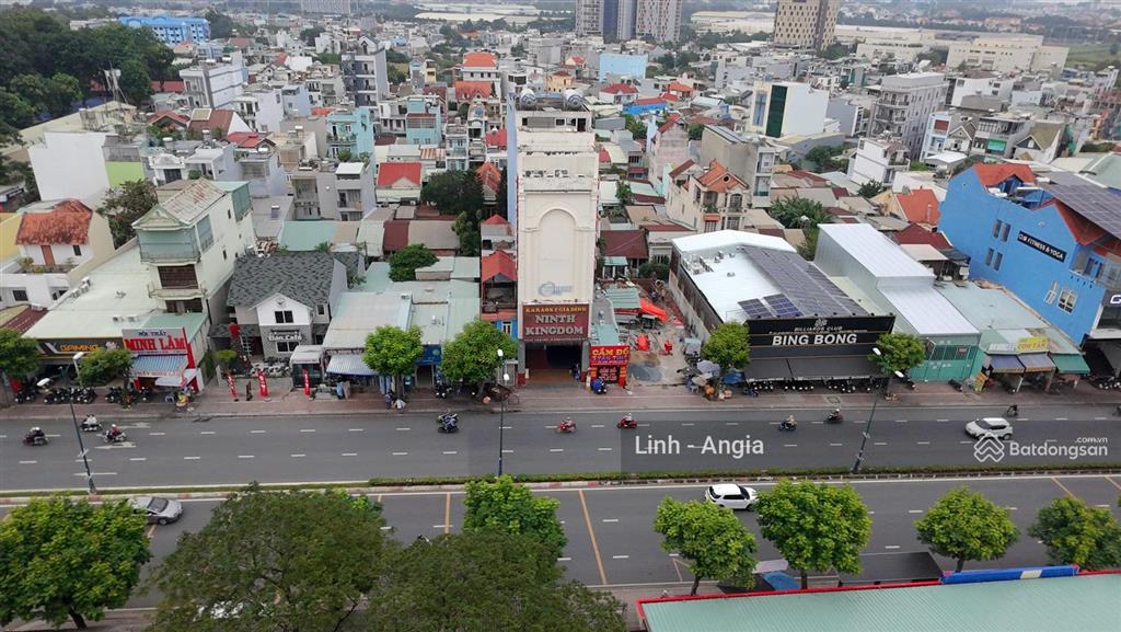 Chủ giảm mạnh 10 tỷ tòa nhà mặt tiền lê văn việt  doanh thu hơn 3 tỷ/năm  261,8m2  cực hiếm