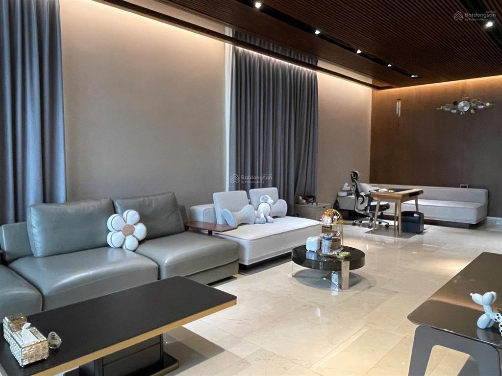 Bán biệt thự tại khu biệt thự phú gia nhà góc 3 mặt tiền,view công viên cản đồi,diện tích 367,3m2