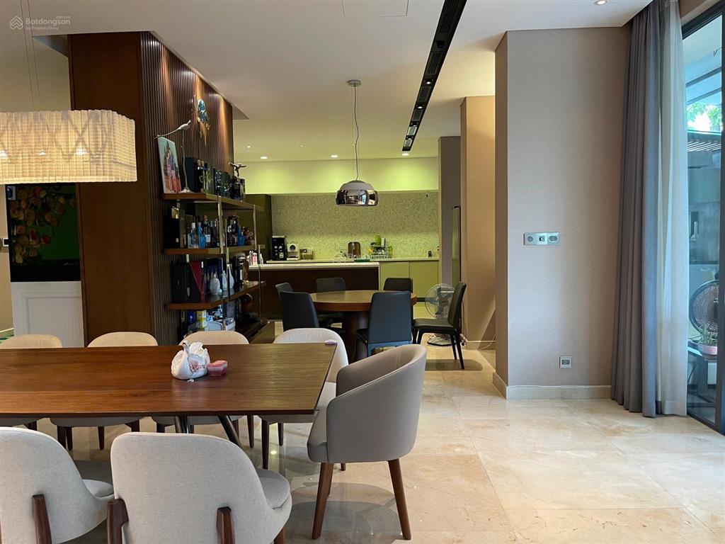 Bán biệt thự tại khu biệt thự phú gia nhà góc 3 mặt tiền,view công viên cản đồi,diện tích 367,3m2
