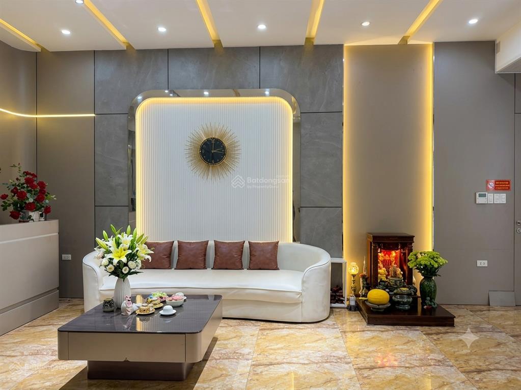Bán nhà nguyễn đức cảnh hải phòng 90m, mặt tiền 7,2m, 7 tầng thang máy
