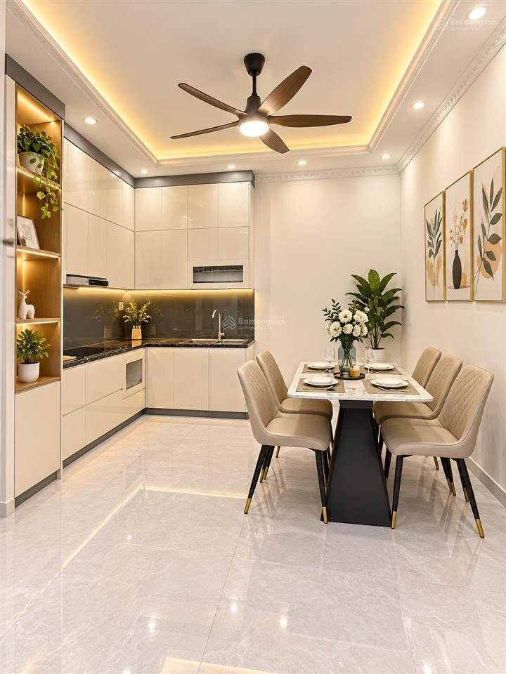Bán nhà mặt ngõ hàng kênh đường thông thương các ngả đình đông  lạch tray  hồ sen vị trí hiếm